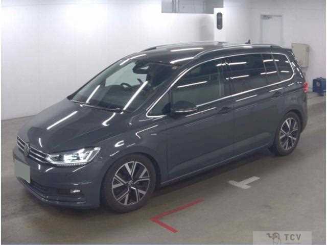 2021 Volkswagen Golf Touran