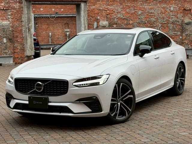 Volvo S90 2023 — фото 2 купить в Москве