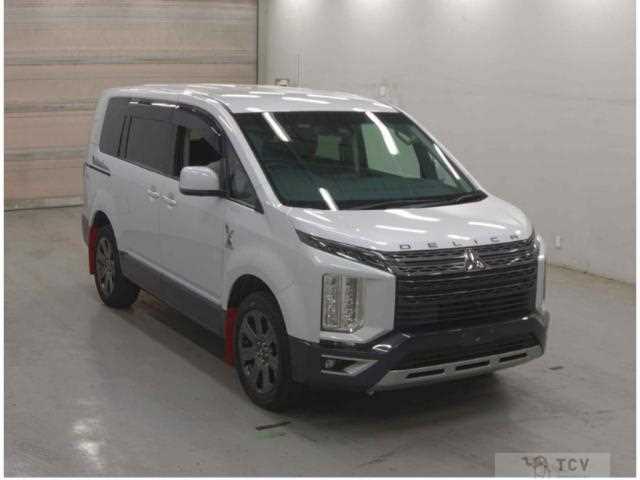2023 Mitsubishi Delica D5