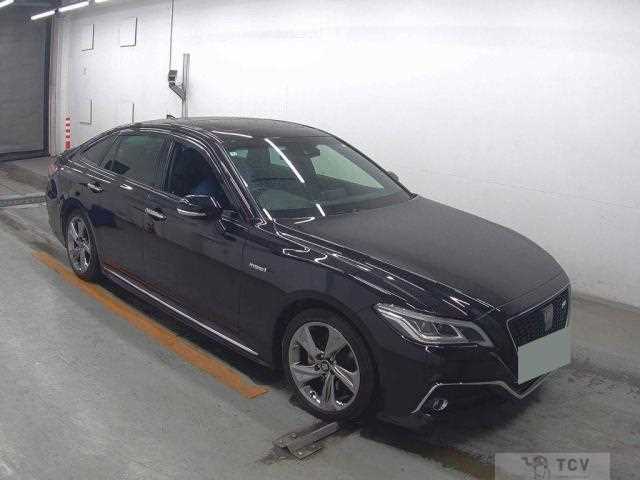 2018 Toyota Crown Hybrid