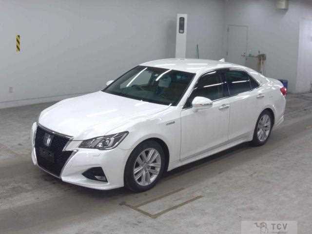 2016 Toyota Crown Hybrid