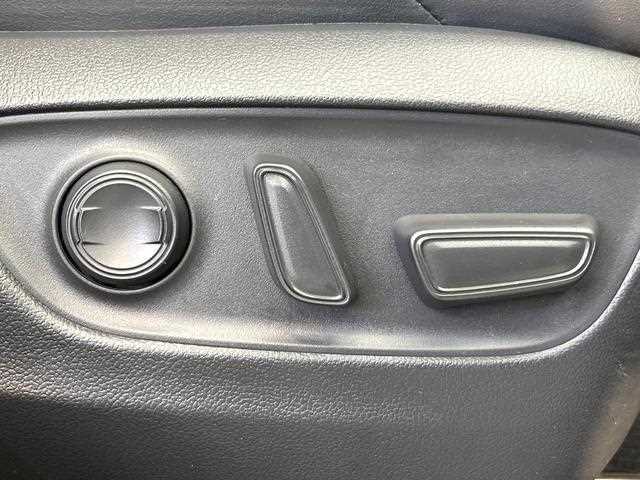 Toyota Harrier 2025 — фото 7 купить в Москве