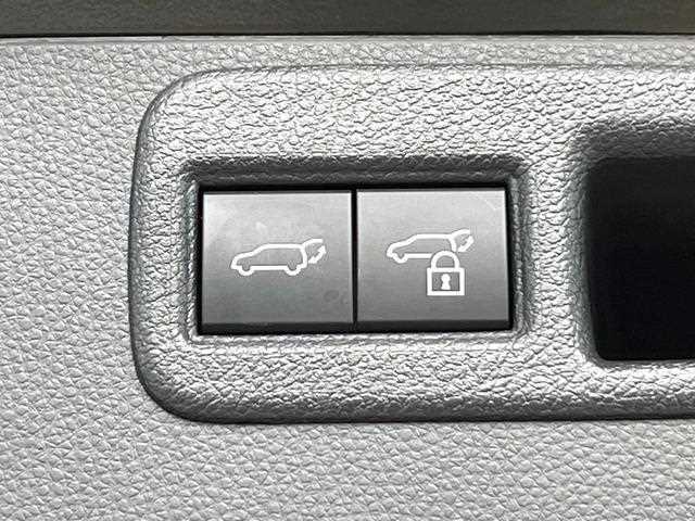 Toyota Harrier 2025 — фото 8 купить в Москве