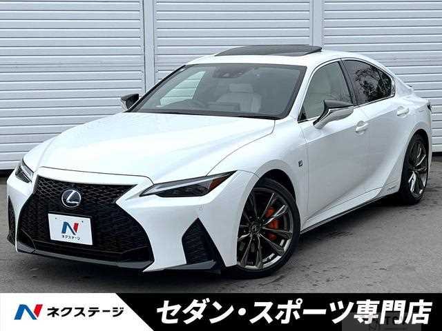 2021 Lexus IS