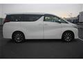 2015 Toyota Alphard Hybrid