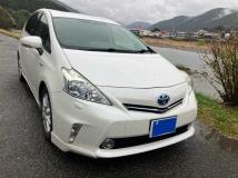 2012 Toyota PRIUS α