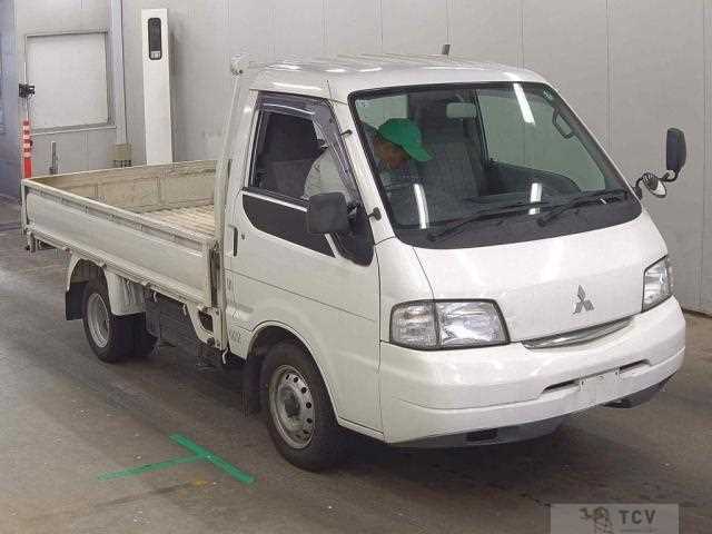 2004 Mitsubishi Delica Truck