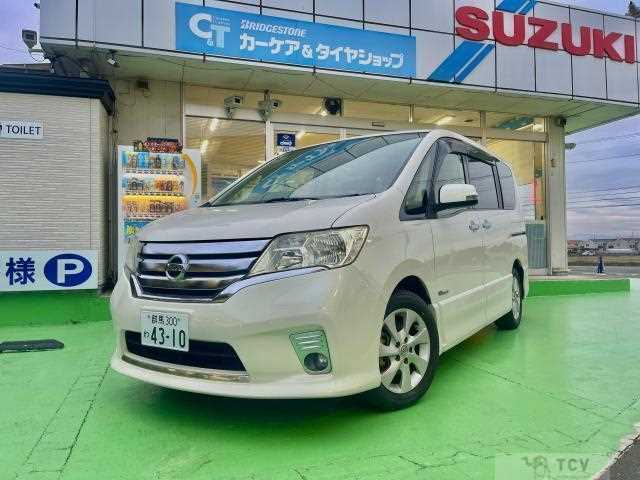 2013 Nissan Serena