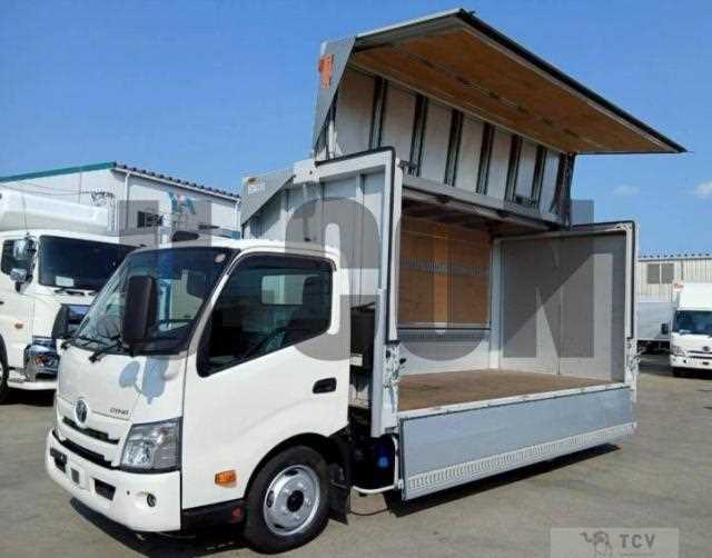 2022 Toyota Dyna Truck