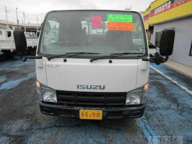 2013 Isuzu Elf Truck