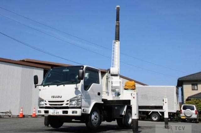 2016 Isuzu Elf Truck