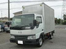 2002 Mazda Titan Dash