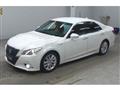 2015 Toyota Crown Hybrid