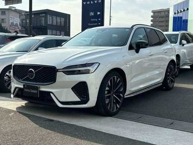 Volvo XC60 2025 — фото 2 купить в Москве
