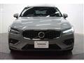 2025 Volvo V60