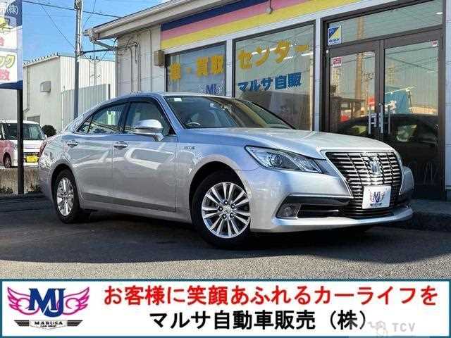 2013 Toyota Crown Hybrid