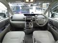 2010 Toyota Noah