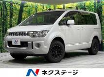 2013 Mitsubishi Delica D5