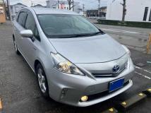 2013 Toyota PRIUS α