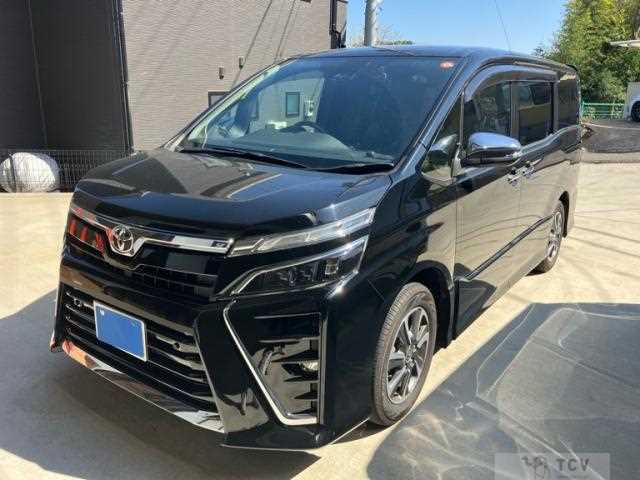 2022 Toyota Voxy