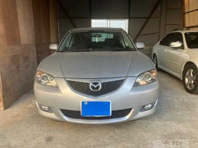 2004 Mazda Axela