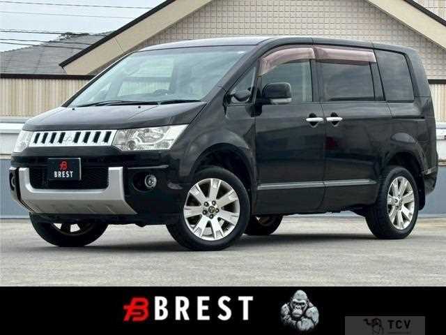 2012 Mitsubishi Delica D5