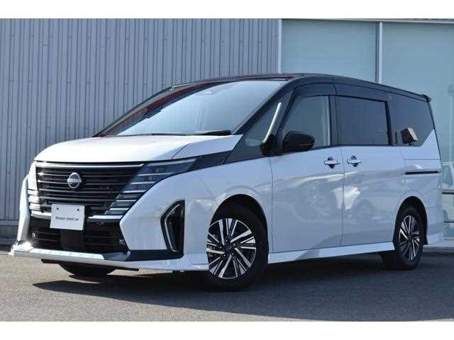 Nissan Serena 2026 — фото 2 купить в Москве