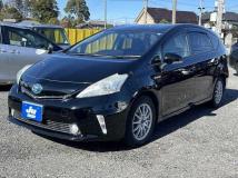 2013 Toyota PRIUS α