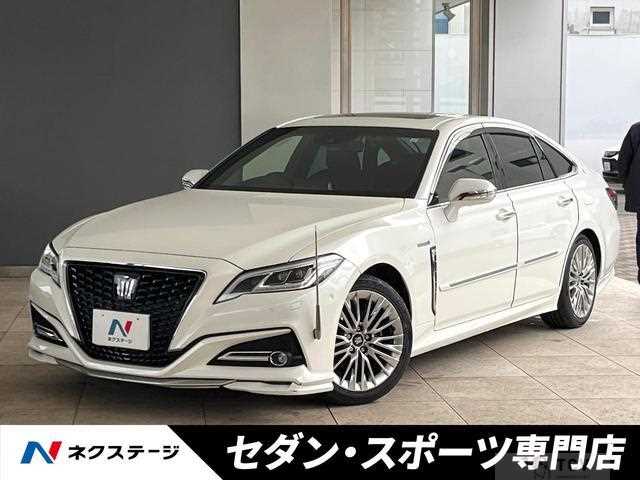 2019 Toyota Crown Hybrid
