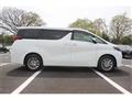 2022 Toyota Alphard Hybrid