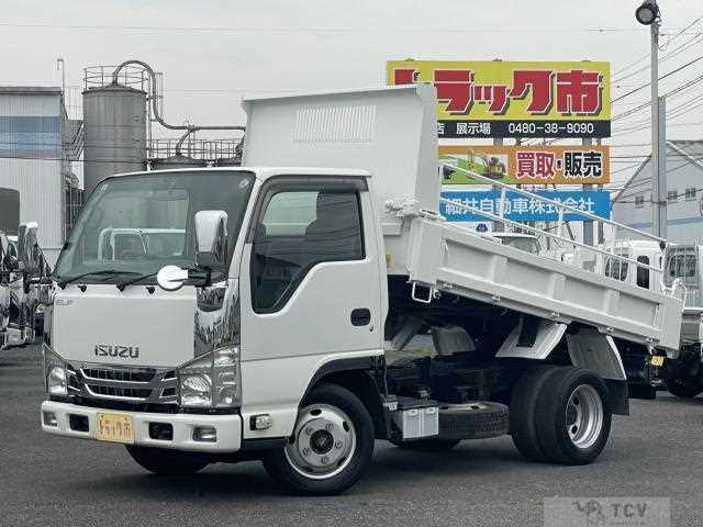 2013 Isuzu Elf Truck