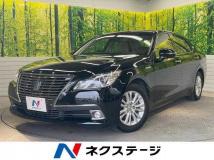 2013 Toyota Crown Hybrid