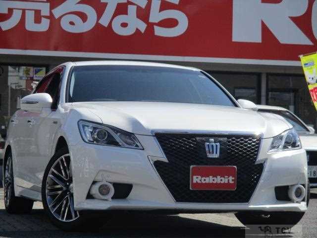2014 Toyota Crown Hybrid