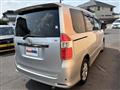 2009 Toyota Noah