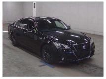 2015 Toyota Crown Hybrid