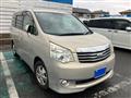 2012 Toyota Noah
