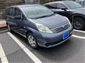 2005 Toyota Isis