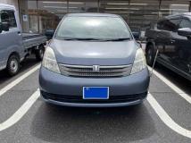 2005 Toyota Isis