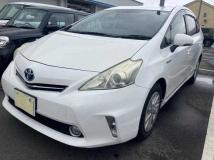 2013 Toyota PRIUS α