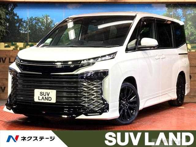 2023 Toyota Voxy