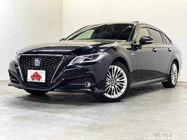 2019 Toyota Crown Hybrid