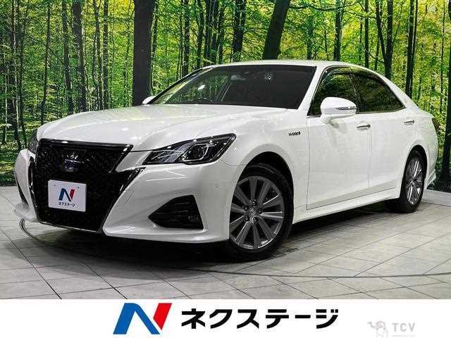 2018 Toyota Crown Hybrid