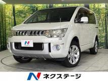 2011 Mitsubishi Delica D5