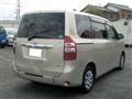 2012 Toyota Noah