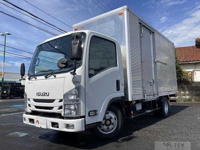 2017 Isuzu Elf Truck