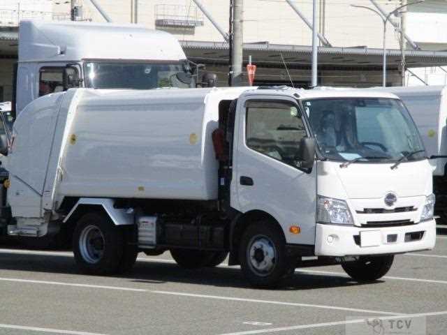 2023 Hino Dutro