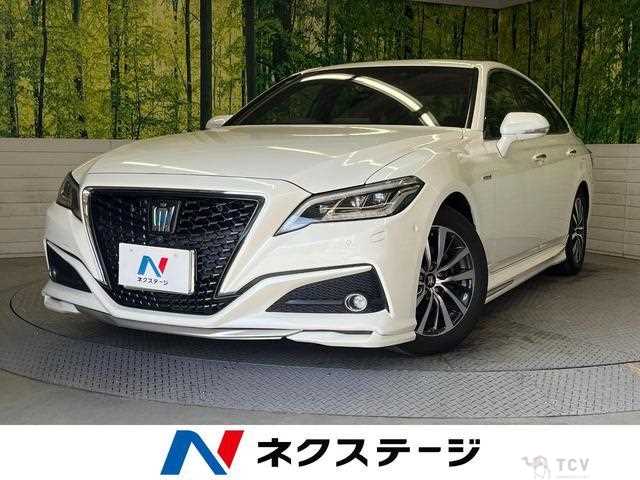 2018 Toyota Crown Hybrid