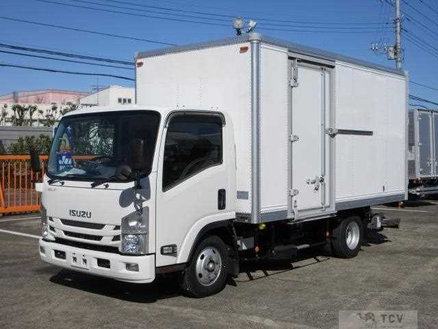 2020 Isuzu Elf Truck