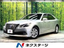 2013 Toyota Crown Hybrid