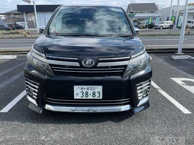 2017 Toyota Voxy